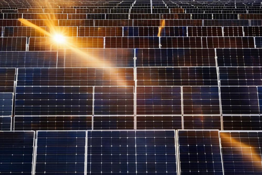 solar-energy-stock-surge-how-investors-are-shapin