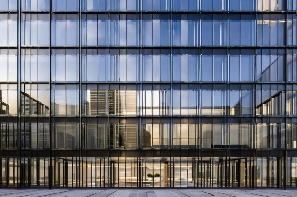 top-solar-glass-companies-revolutionizing-office-b
